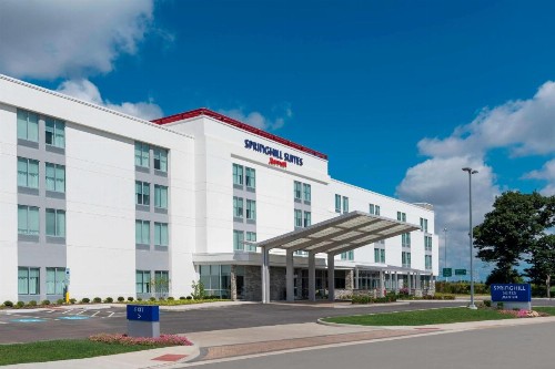 SpringHill Suites by Marriott Cleveland Independence - image 4