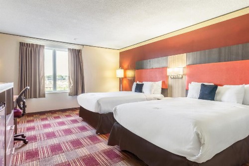 Red Lion Inn & Suites Kansas City Independence - image 19