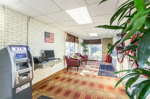 Red Lion Inn & Suites Kansas City Independence - image 29