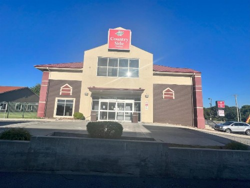 Red Lion Inn & Suites Kansas City Independence - image 45