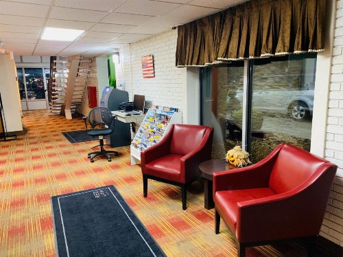 Red Lion Inn & Suites Kansas City Independence - image 8