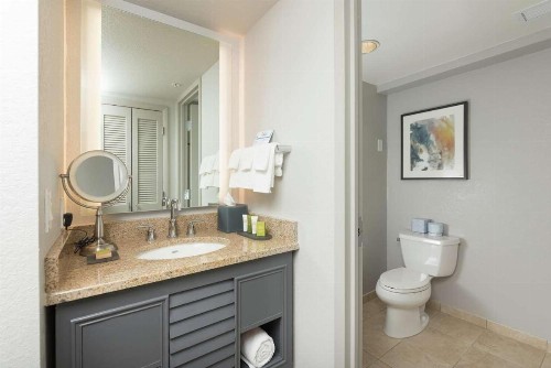 Hilton Melbourne Beach Oceanfront - image 44