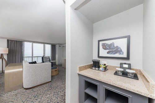 Hilton Melbourne Beach Oceanfront - image 8