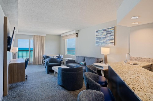 Crowne Plaza Melbourne-Oceanfront an IHG Hotel - image 11