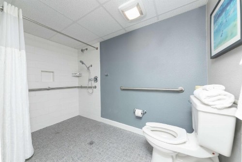 DoubleTree Suites by Hilton Melbourne Beach Oceanfront - image 32