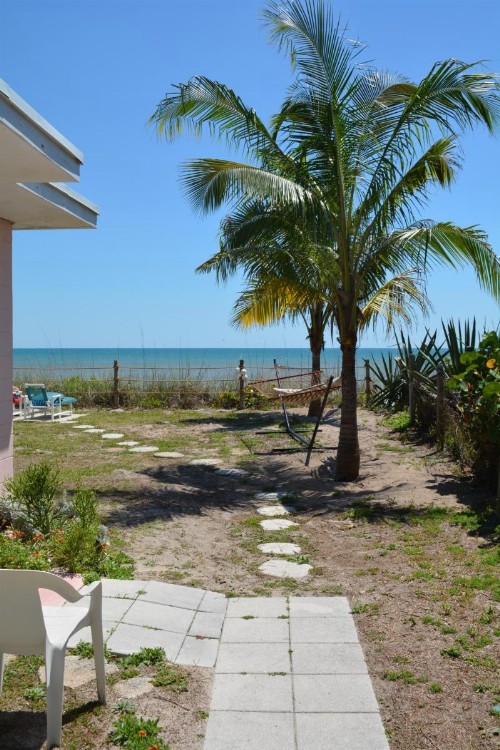 Oceanfront Sea Scape Motel - image 13
