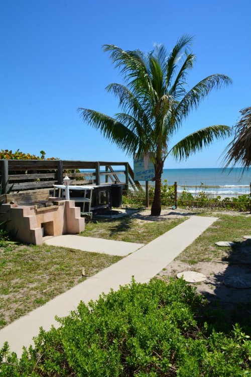 Oceanfront Sea Scape Motel - image 21