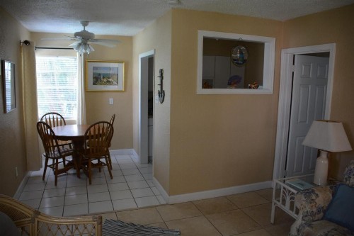 Oceanfront Sea Scape Motel - image 2