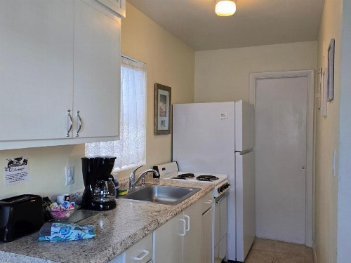 Oceanfront Sea Scape Motel - image 41