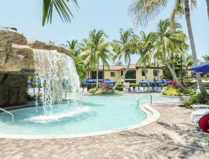 Polished Resort Suite with Southern Comforts in Naples - Two Bedroom #1 - image 6
