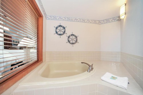 Oceanique Resort by Capital Vacations - image 18