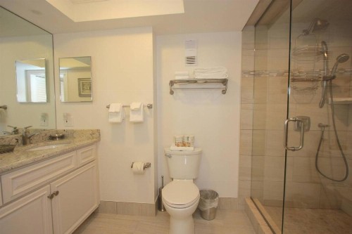103 Hamilton House - image 17