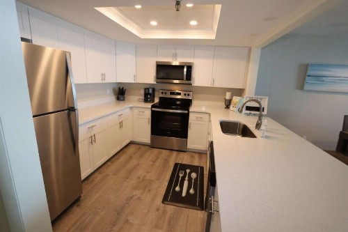 Sandcastle Penthouse #3 - image 11