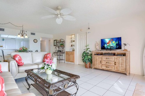 210 Reef Club - image 1