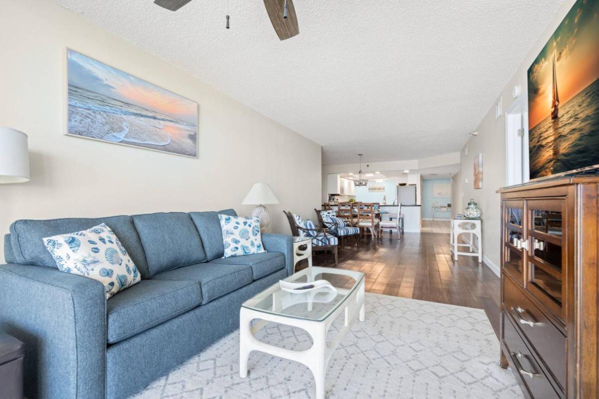 104 Hamilton House - image 3