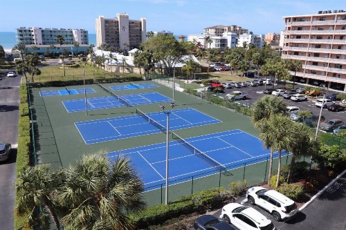 508 Bayshores Yacht & Tennis Club - image 9