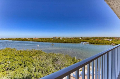 508 Bayshores Yacht & Tennis Club - image 11