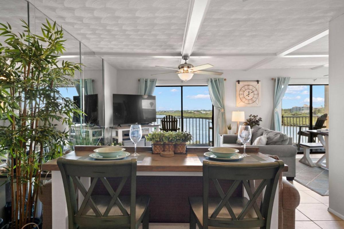 508 Bayshores Yacht & Tennis Club - image 3
