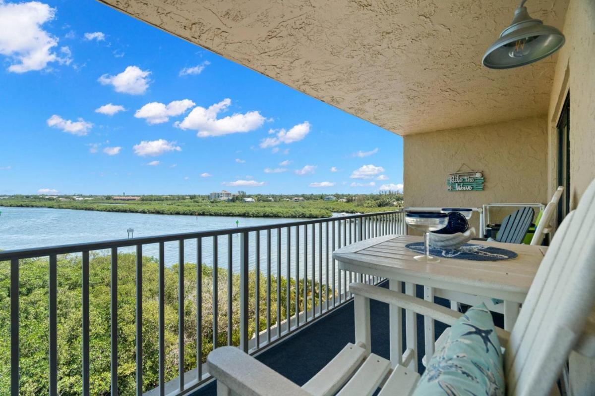 508 Bayshores Yacht & Tennis Club - image 4