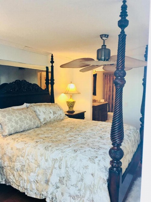 Beach House - image 10
