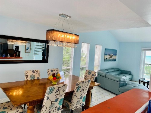 Beach House - image 29