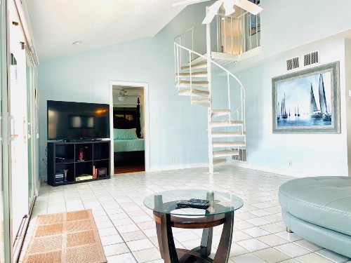 Beach House - image 7