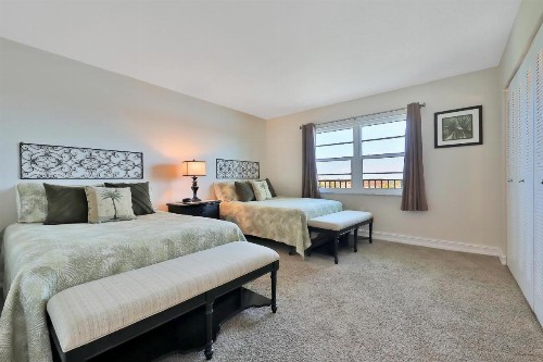 Golden Shores 603 - image 2