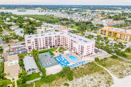 Reef Club 306 - image 9