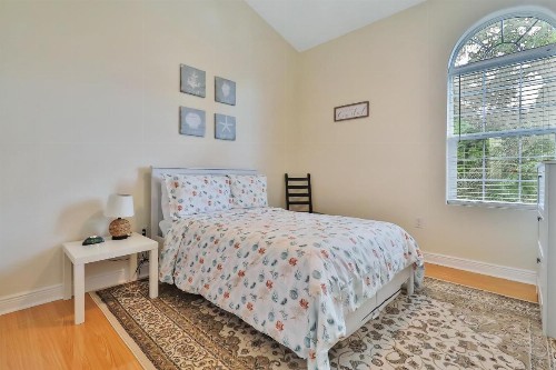 Intercoastal Waterfront Retreat - image 4