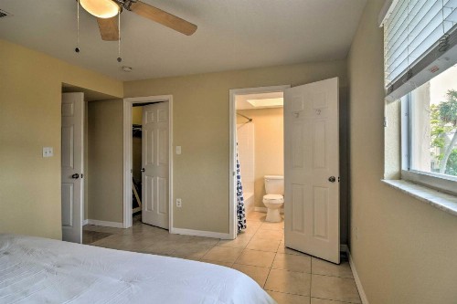 Cozy Indian Rocks Beach Condo- Steps to Beach - image 11