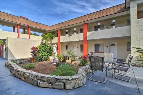 Cozy Indian Rocks Beach Condo- Steps to Beach - image 7