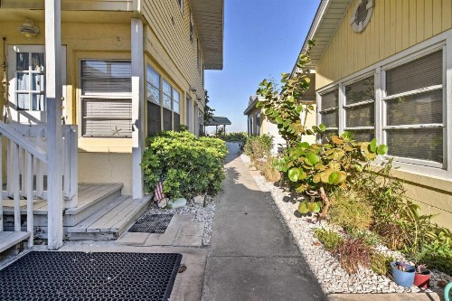 Indian Shores Cottage with Cabana - Steps to Beach! - image 10