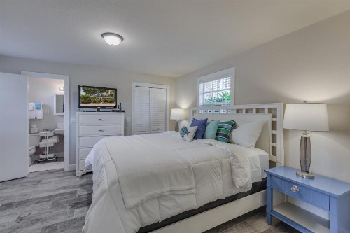 Coastal Dream Beach House home - image 10