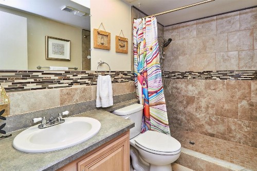 Family friendly condo nestled between the Gulf of Mexico and the Intercoastal Waterway BYTC216 - image 12