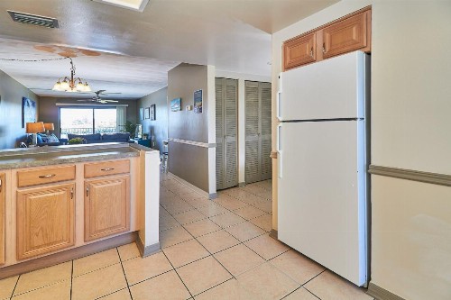 Family friendly condo nestled between the Gulf of Mexico and the Intercoastal Waterway BYTC216 - image 9