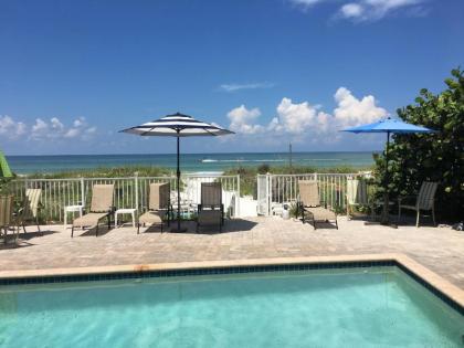 Joyces Beachfront Suite 3