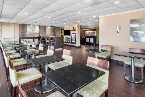 Hampton Inn Indianapolis Northeast/Castleton - image 30