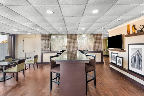 Hampton Inn Indianapolis Northeast/Castleton - image 33