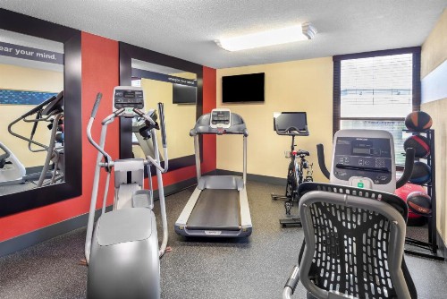 Hampton Inn Indianapolis Northeast/Castleton - image 37