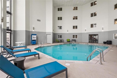 Hampton Inn Indianapolis Northeast/Castleton - image 6
