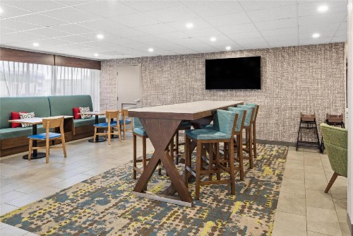 Hampton Inn Indianapolis Northeast/Castleton - image 8