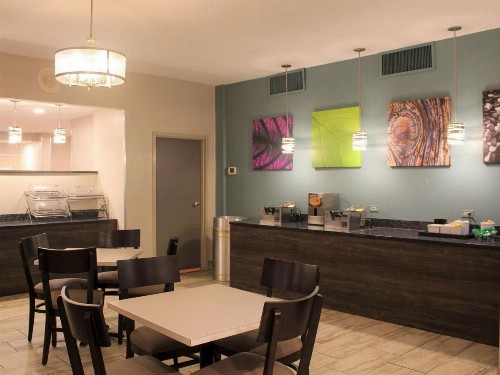 Sleep Inn - image 8