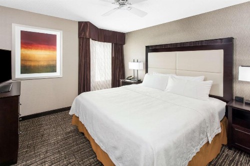 Homewood Suites by Hilton Indianapolis At The Crossing - image 11