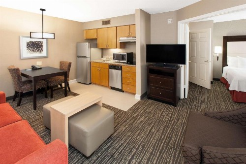 Homewood Suites by Hilton Indianapolis At The Crossing - image 26