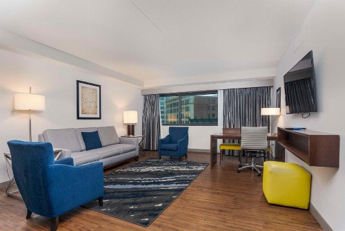 Embassy Suites Indianapolis Downtown - image 18