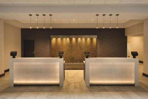 Embassy Suites Indianapolis Downtown - image 3