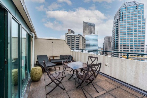 Embassy Suites Indianapolis Downtown - image 32