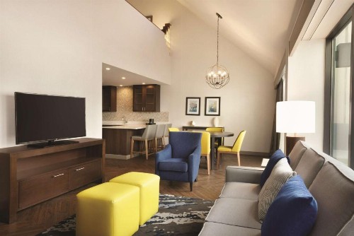Embassy Suites Indianapolis Downtown - image 38
