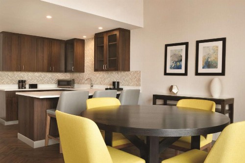 Embassy Suites Indianapolis Downtown - image 39