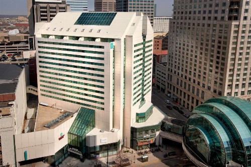 Embassy Suites Indianapolis Downtown - image 4